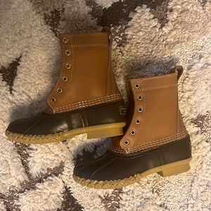 Kids Size 3 LL Bean Duck Boot - NWOT - Fits a Womens 5 1/2 to 6.
